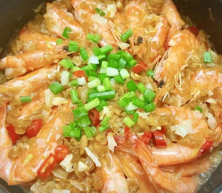蒜蓉粉丝虾煲