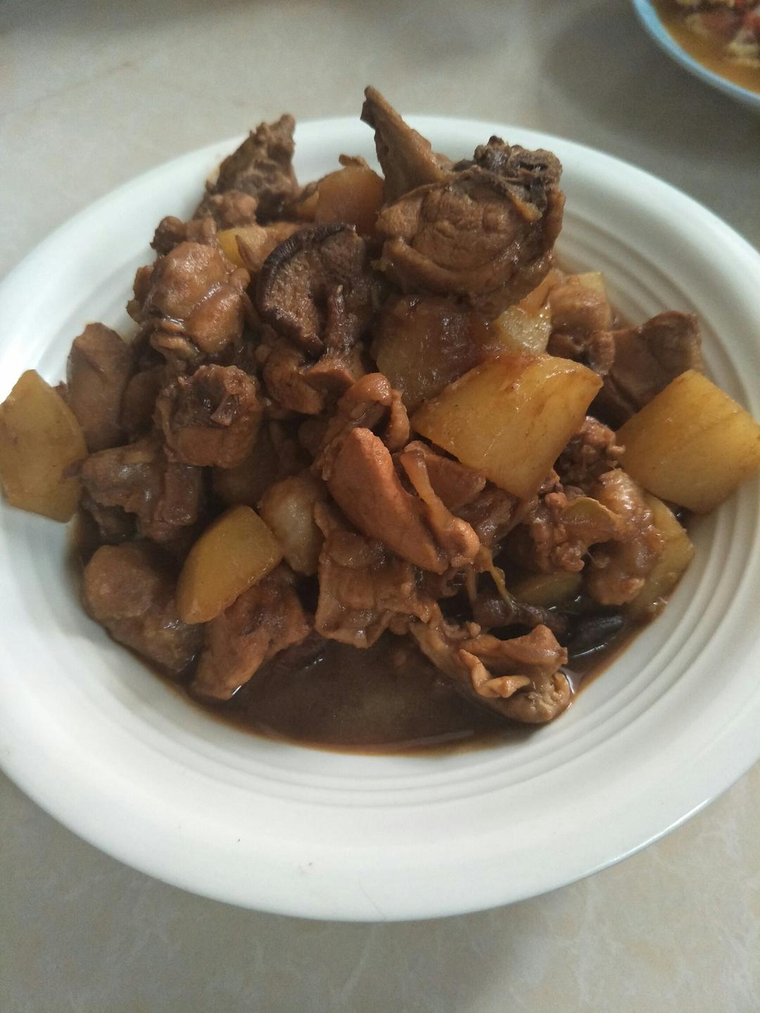 红烧土豆炖鸡腿