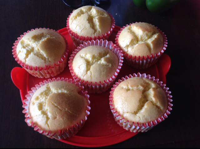 朴素纸杯蛋糕