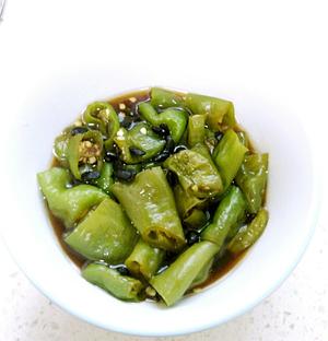 简单得不能再简单的菜——豆豉蒸青椒的做法 步骤4