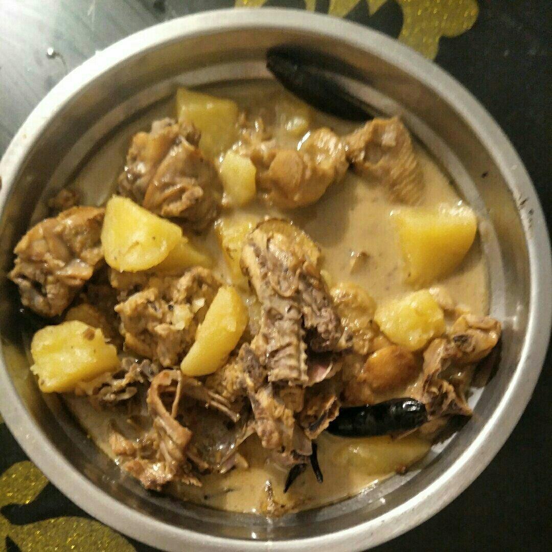 土豆炖鸡架