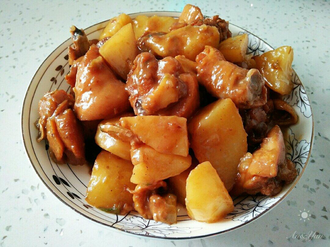 鸡腿炖土豆超级快手菜