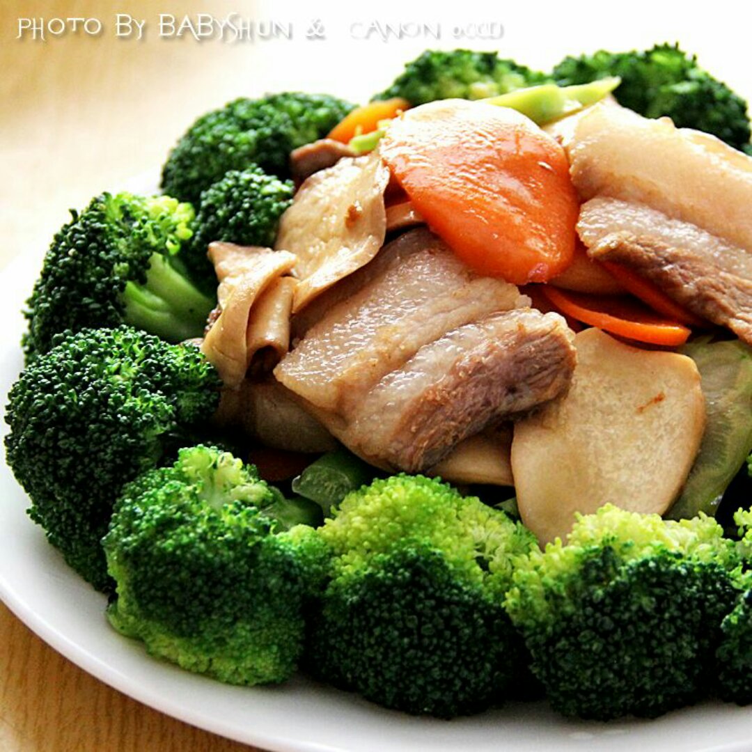 杏鲍菇扣西兰花