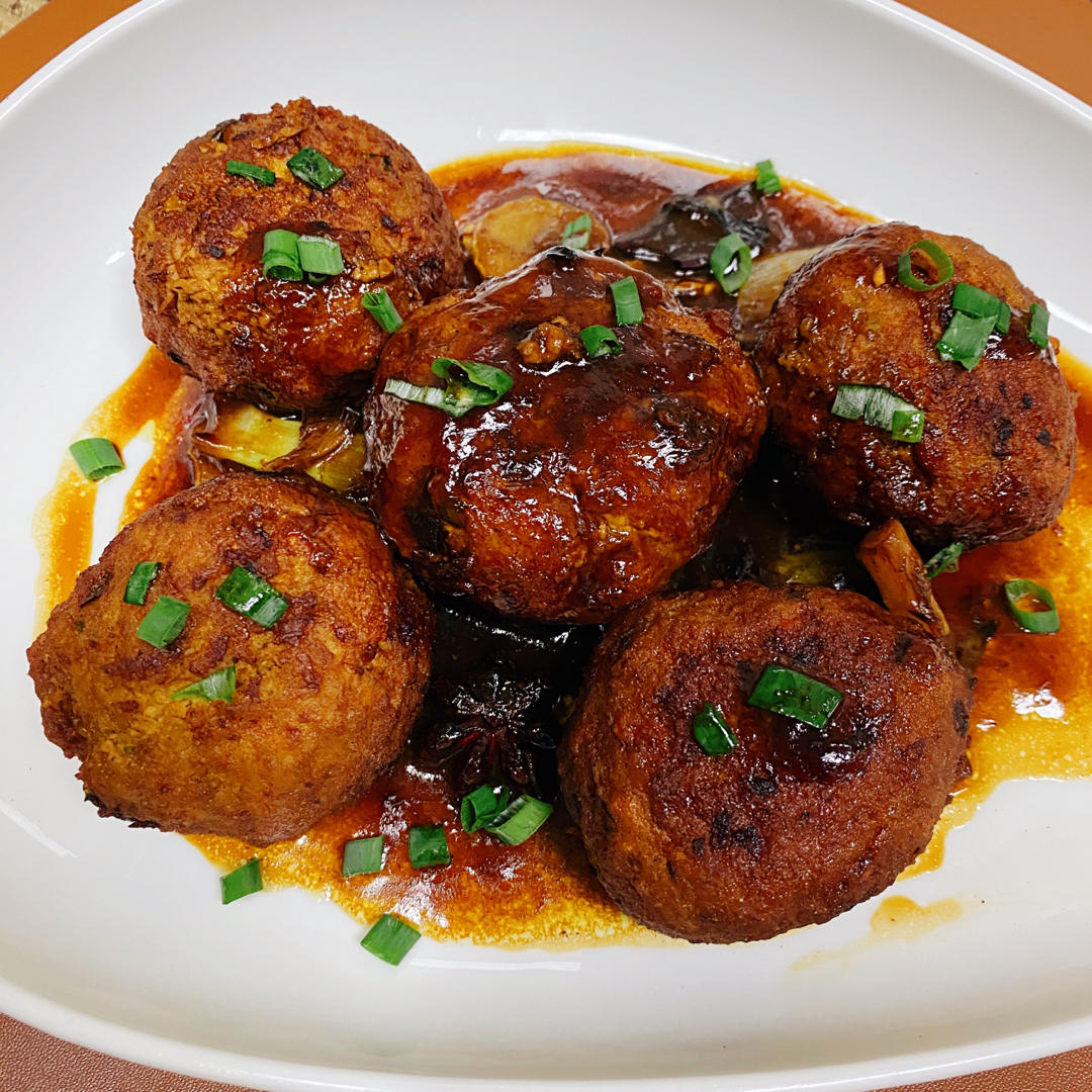 红烧狮子头四喜丸子