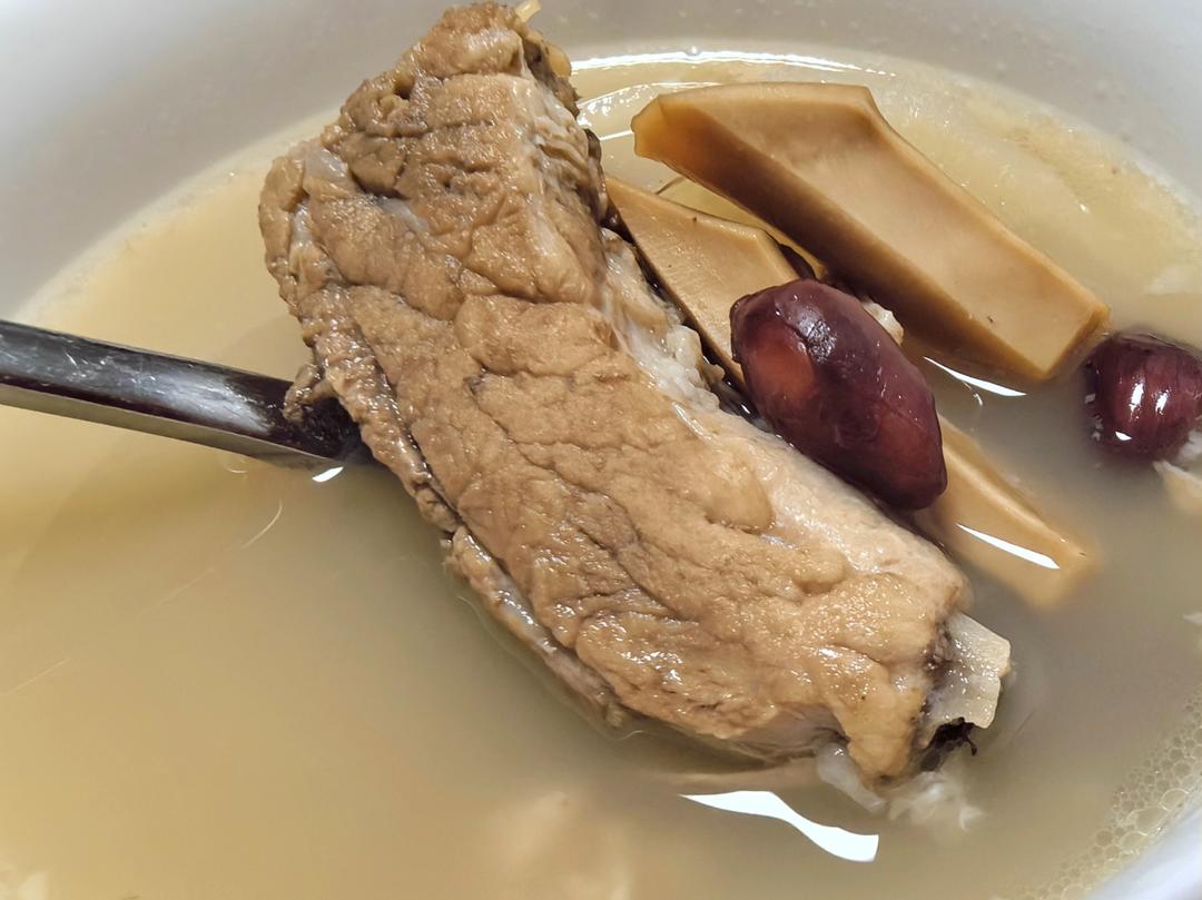 【曼食慢语】墨鱼干排骨萝卜汤