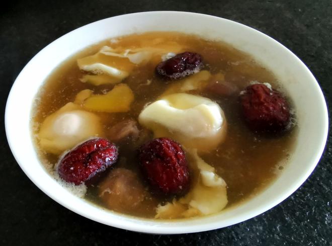 红枣桂圆鸡蛋汤的做法
