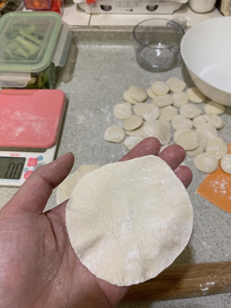 手工揉面三分钟，又韧又薄又好包的饺子皮