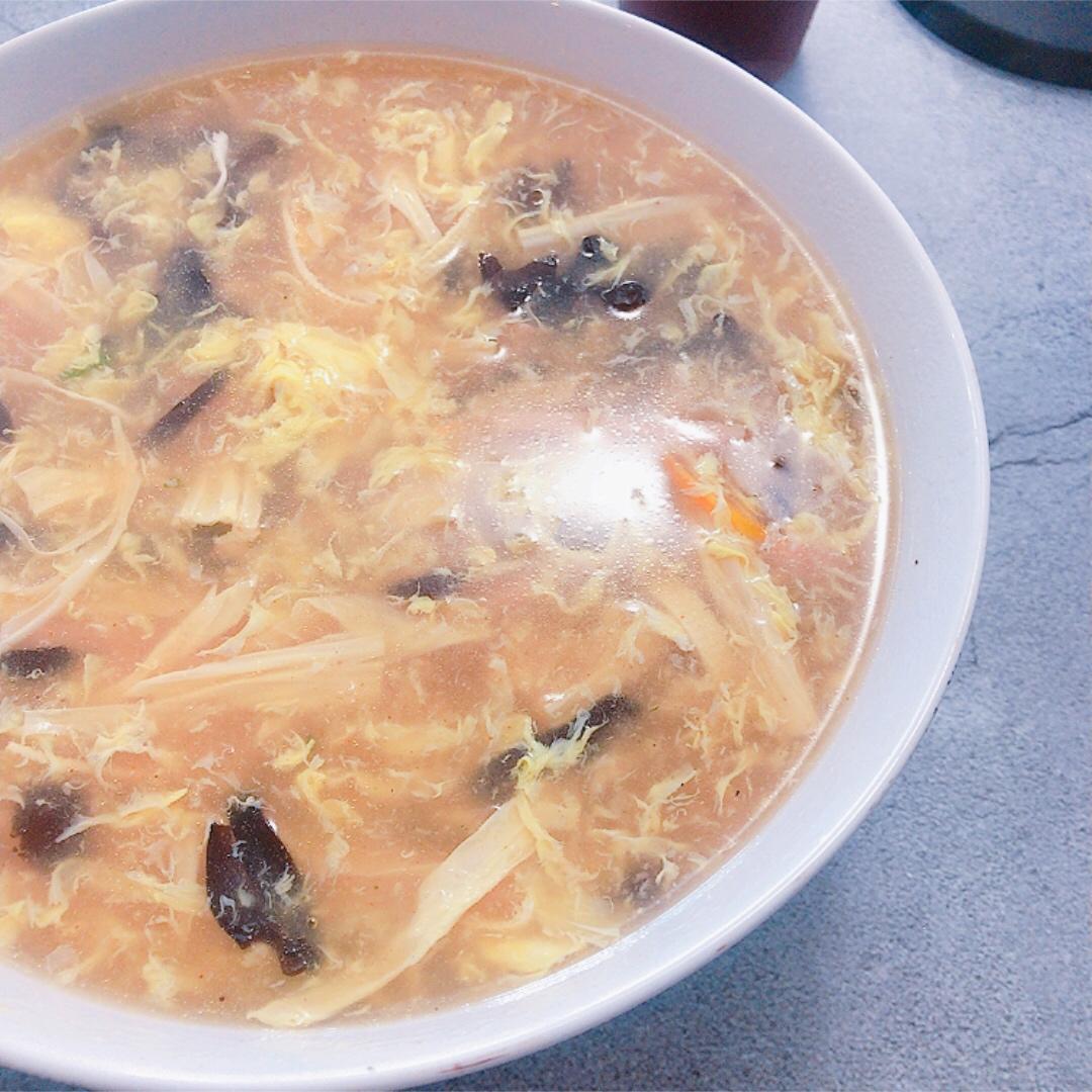 酸辣汤 Spicy & Sour Shredded Pork Soup