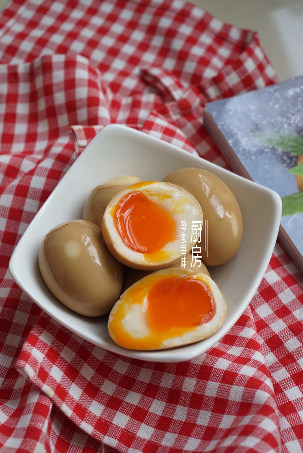 日式溏心蛋（和府捞面家的乾隆冰芯蛋）