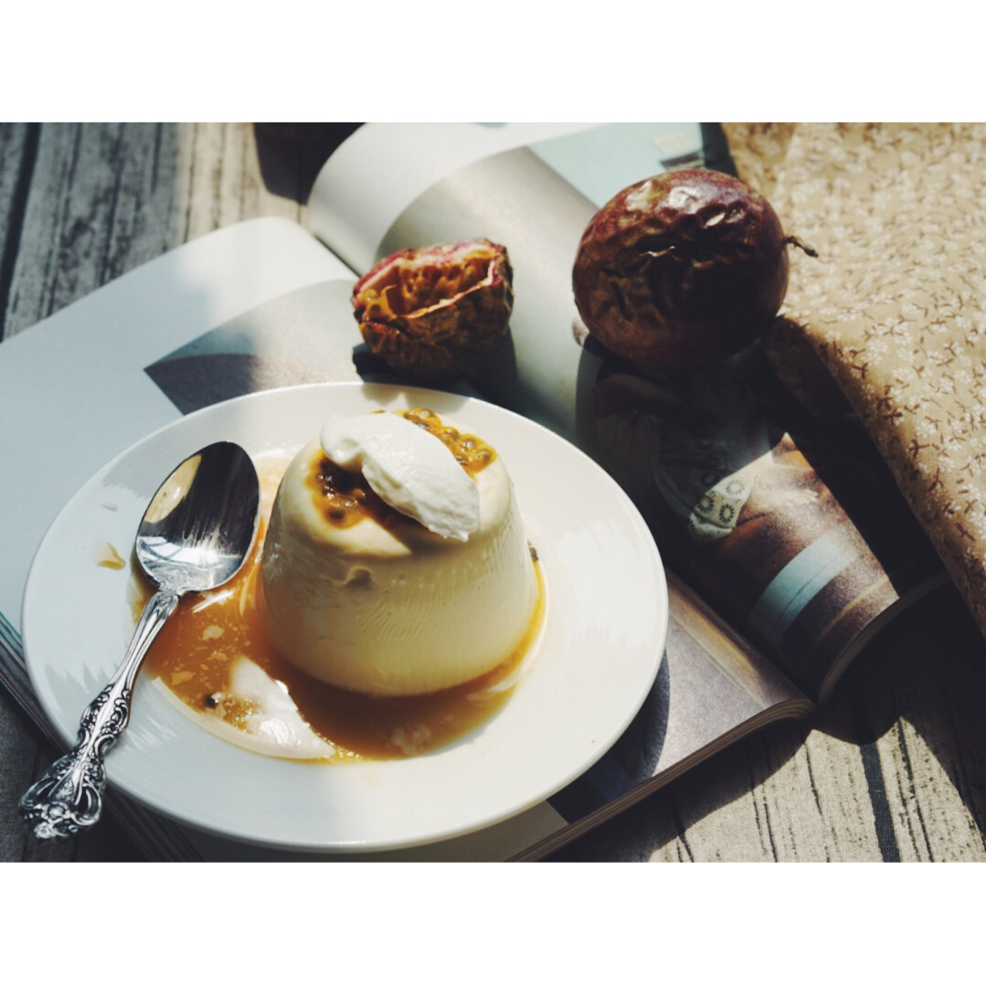 百香果酸奶意式奶冻<Passionfruit Yogurt Panna Cotta>