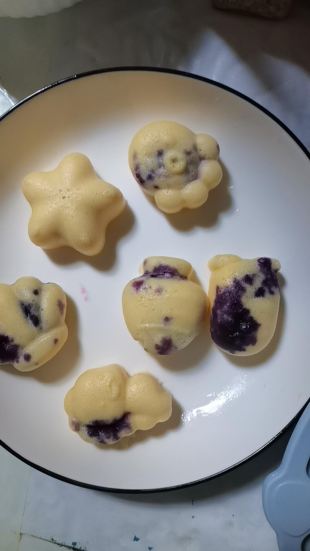 爆浆蓝莓酸奶蒸糕