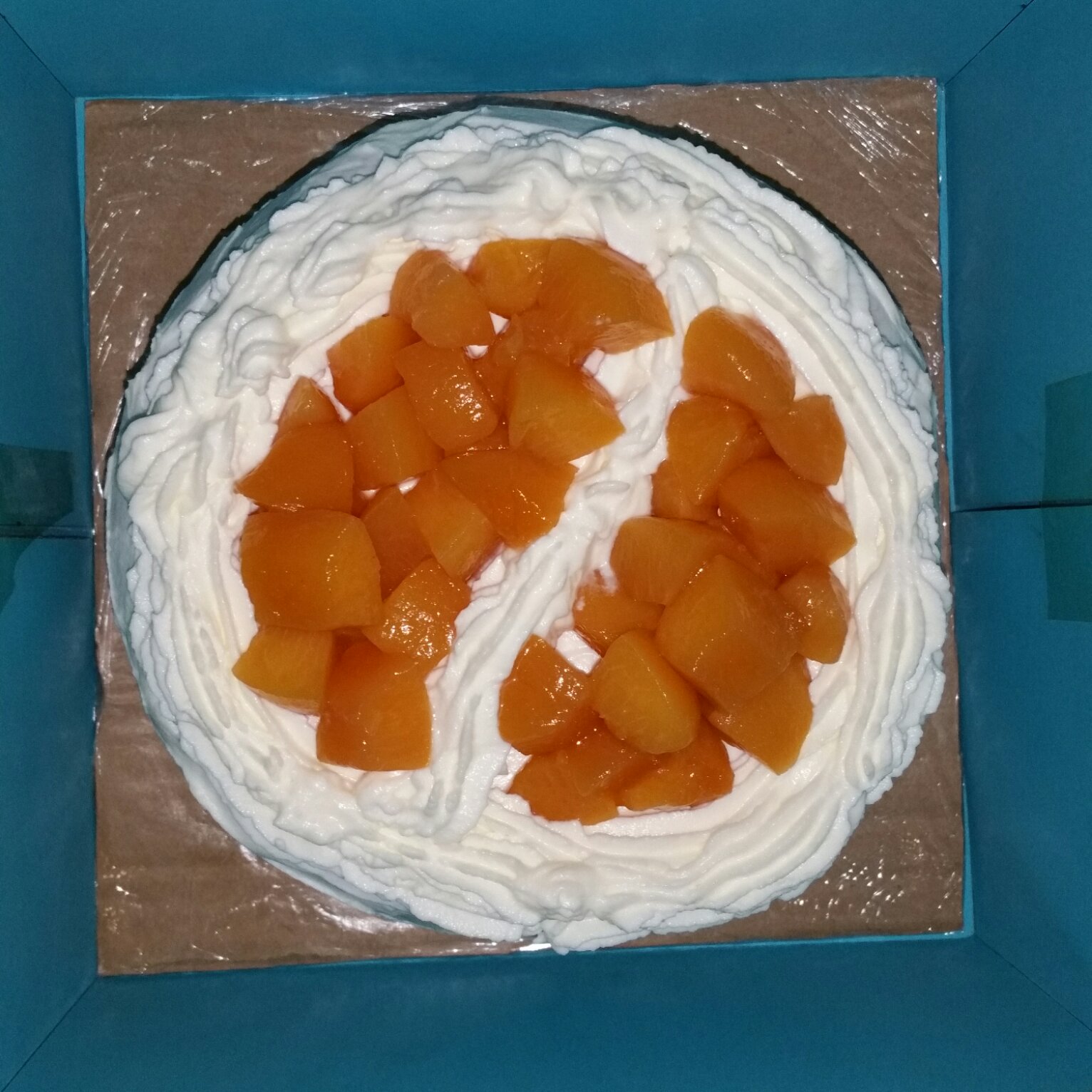 6寸草莓奶油戚风蛋糕