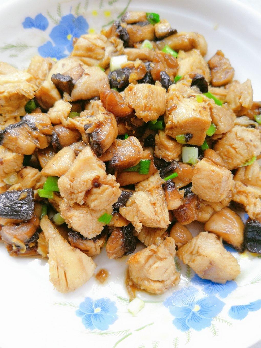 香菇鸡丁