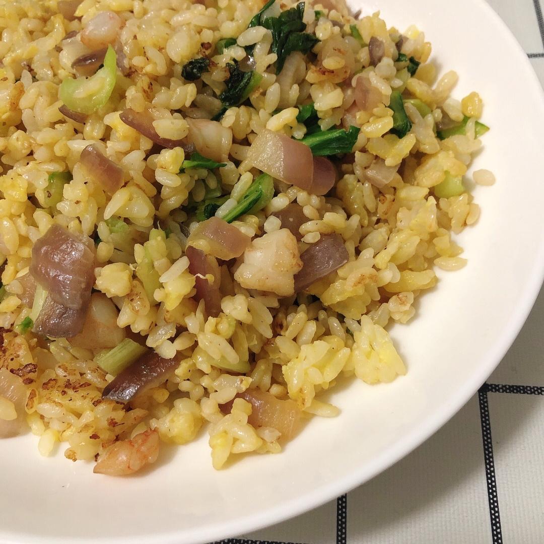 黄金虾仁炒饭