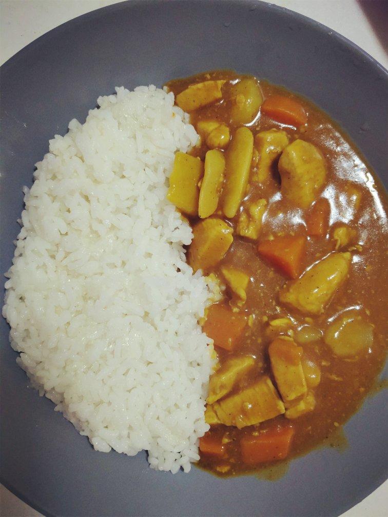 浓香醇厚日式咖喱鸡饭，吃一口就沦陷