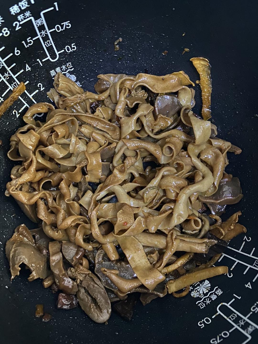 下酒小菜～卤鸭肠