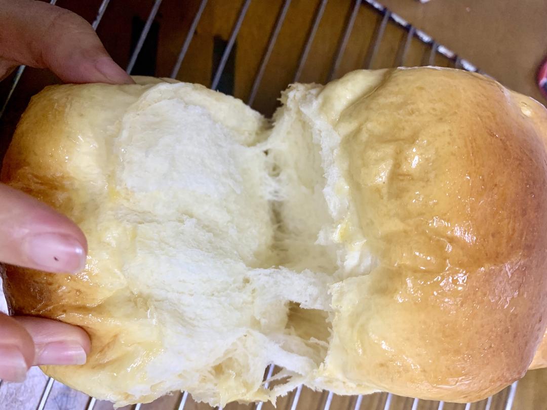 可以拉丝的松软吐司面包