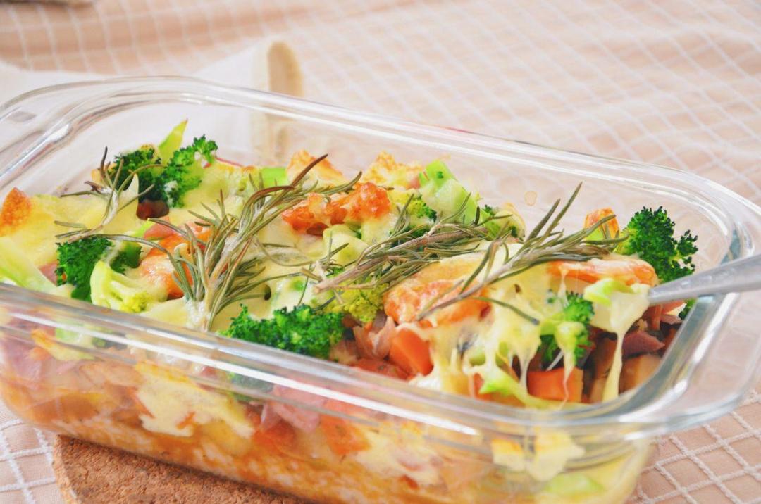 鸡肉大虾蔬菜焗饭