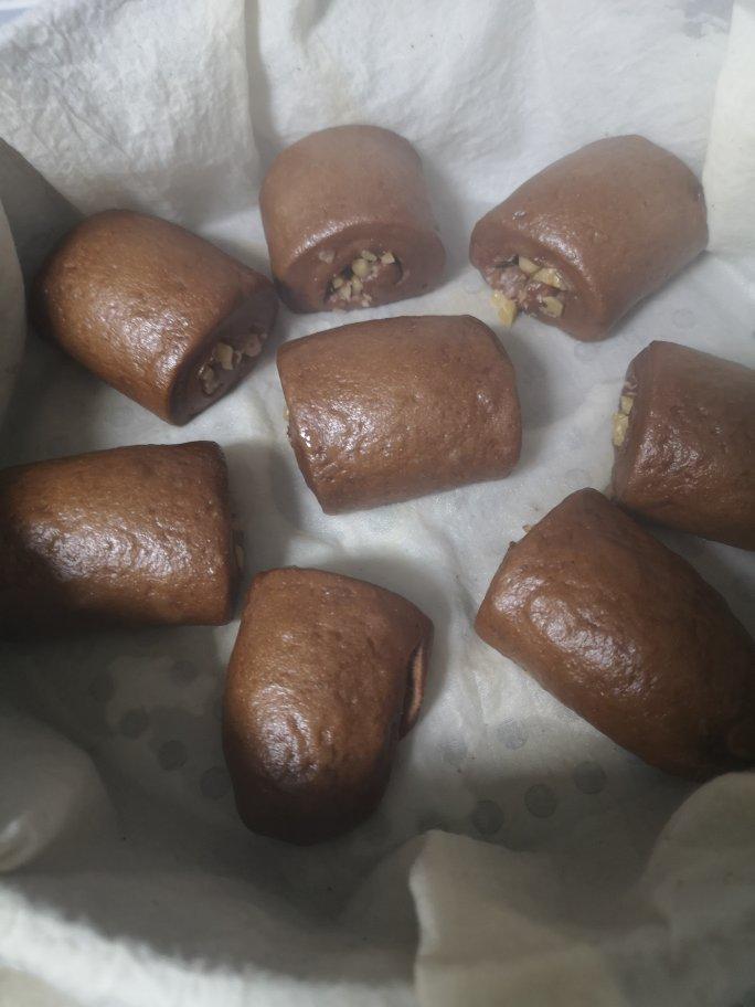 松软黑可可核桃馒头