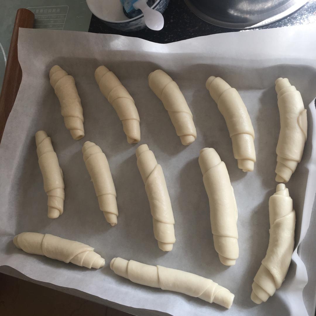 手揉小小牛角包🥐（牛奶面包配方）