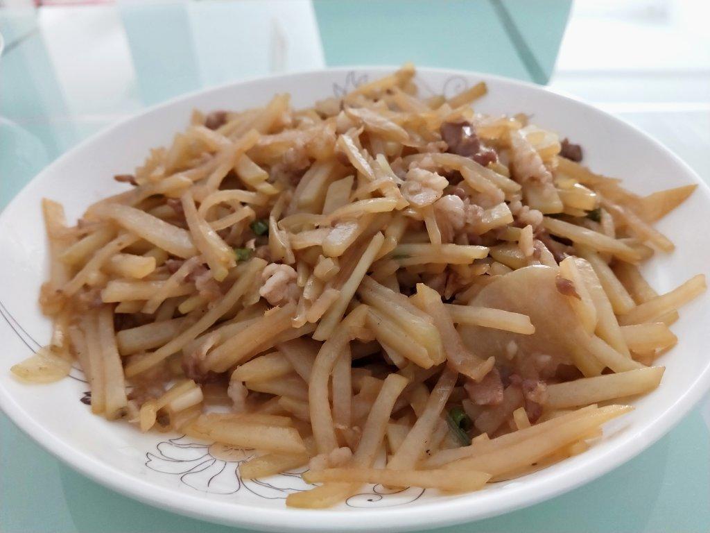 土豆丝炒肉