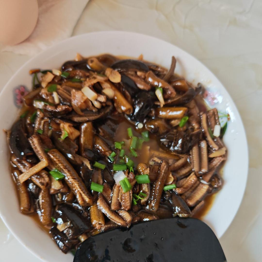 经典本帮菜-响油鳝丝正宗的做法