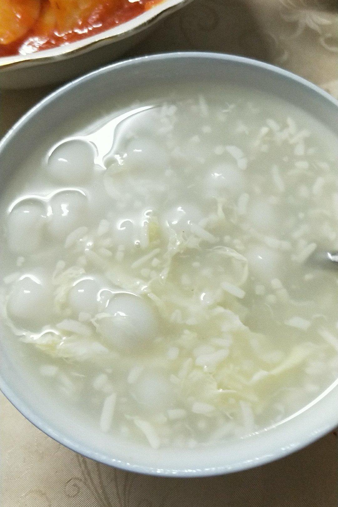 枸杞酒酿小圆子