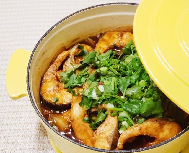 🐟不加一滴水的酱焖鱼块🐟的做法