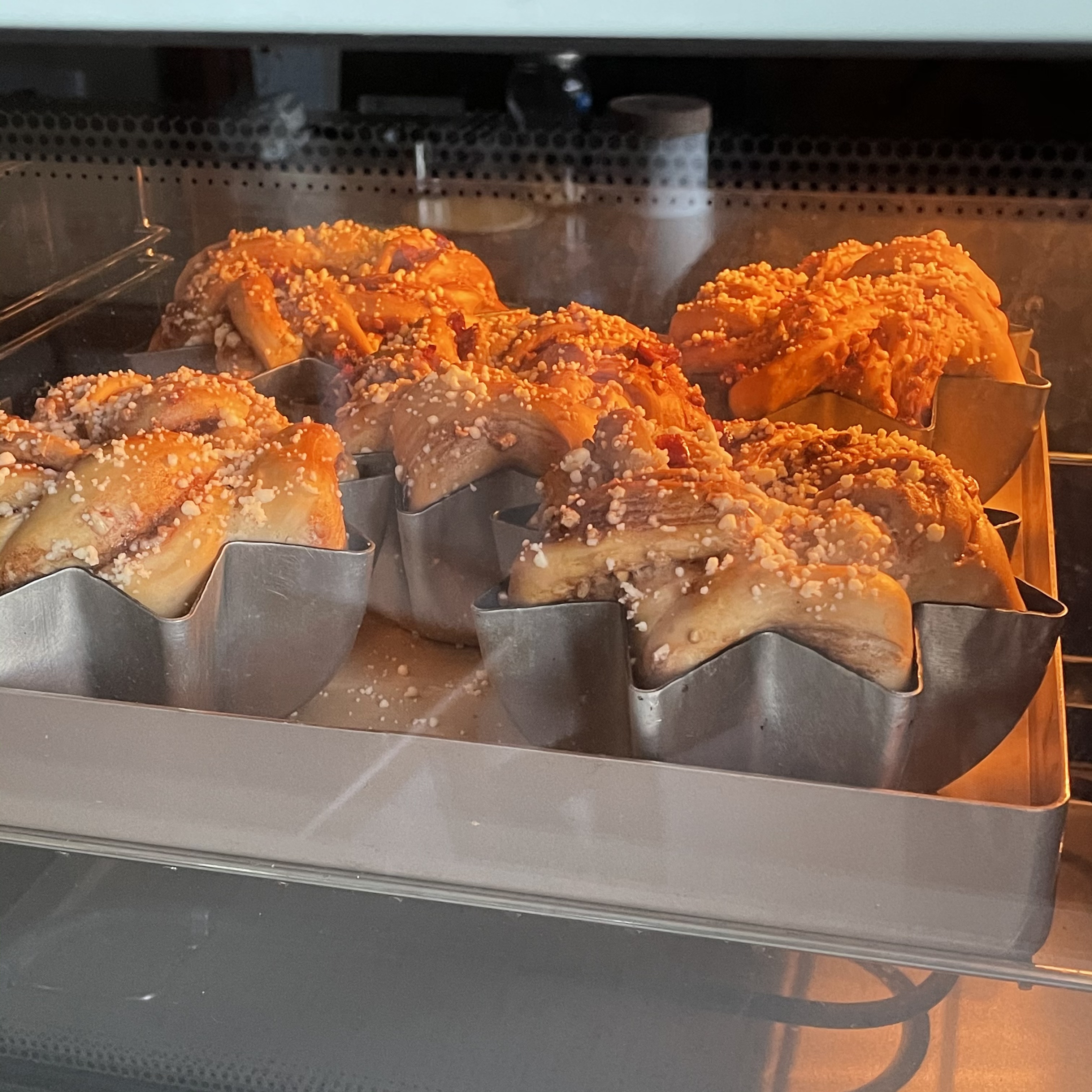 秋冬美拉德系面包——咖啡榛果卷的做法 步骤18