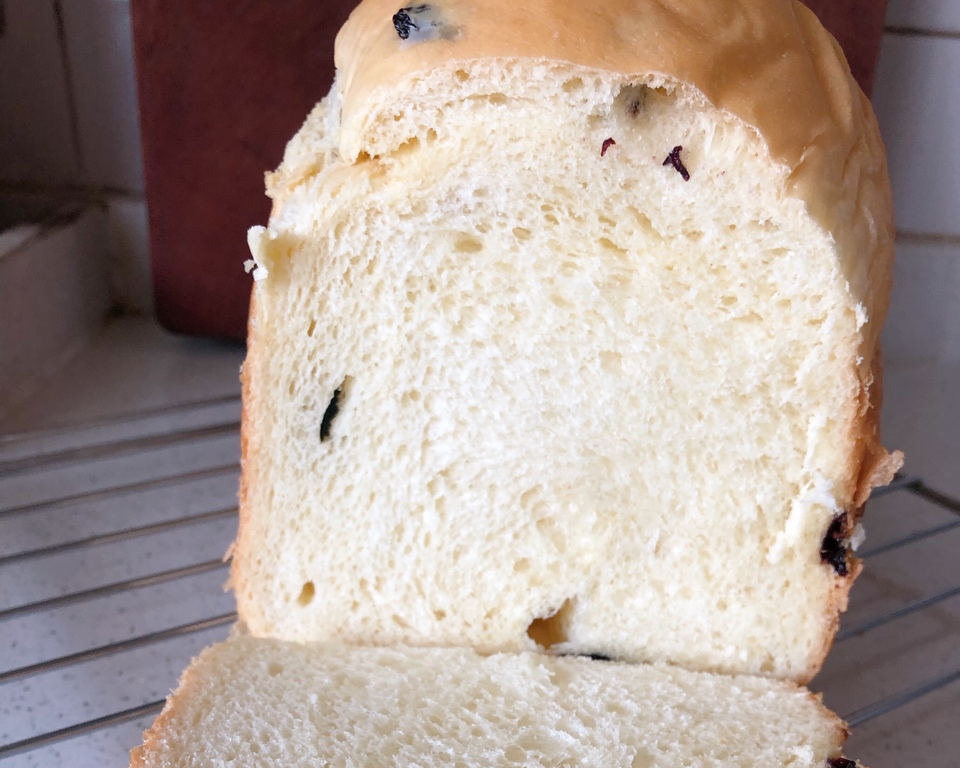 面包机版葡萄干面包的做法 步骤1