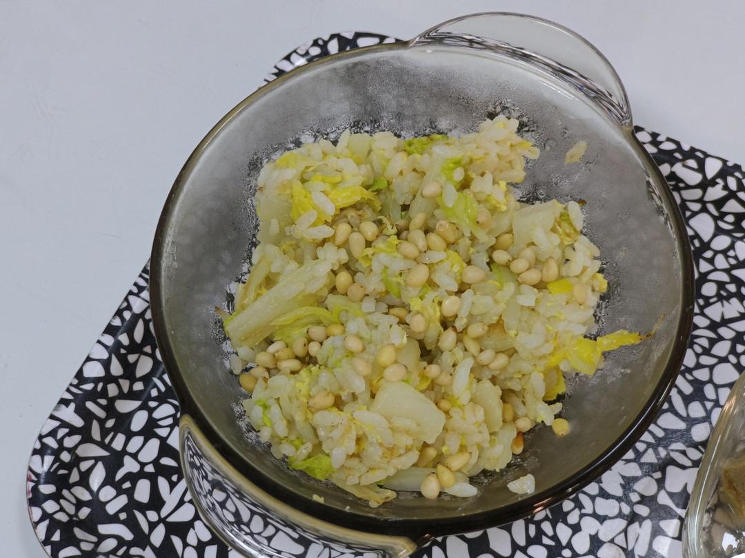 白菜鸡蛋炒米饭