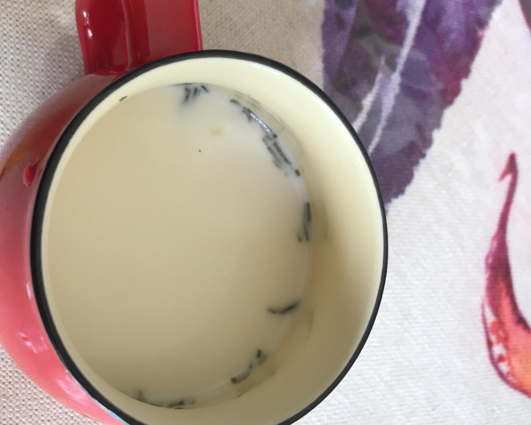 茉香奶绿的做法