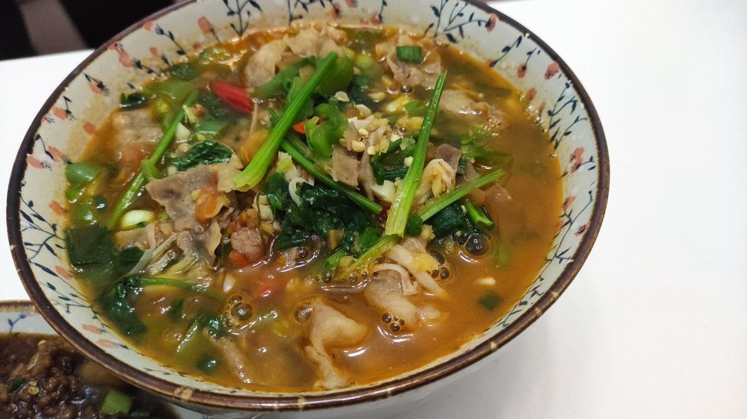 金针菇番茄肥牛卷