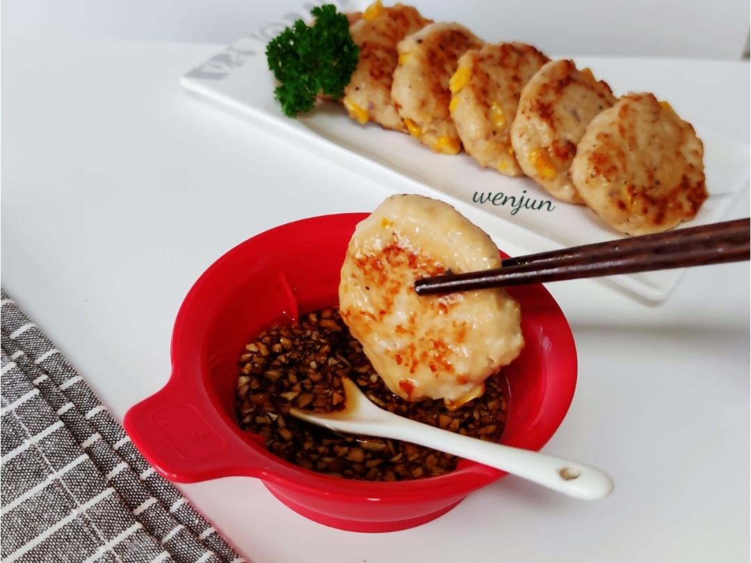 软嫩多汁鸡肉小饼—#东菱百味佐料机食谱#