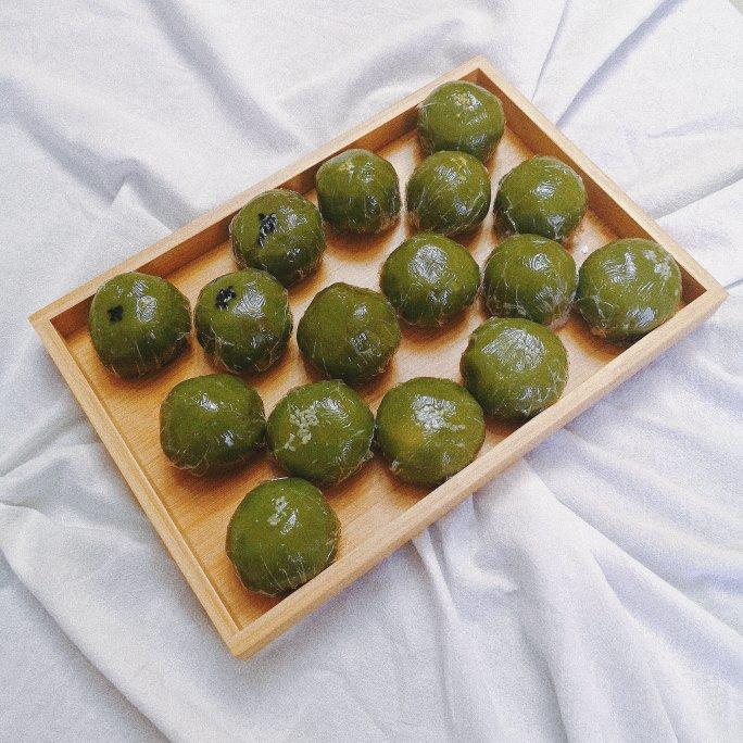 蛋黄肉松青团·艾草粉版