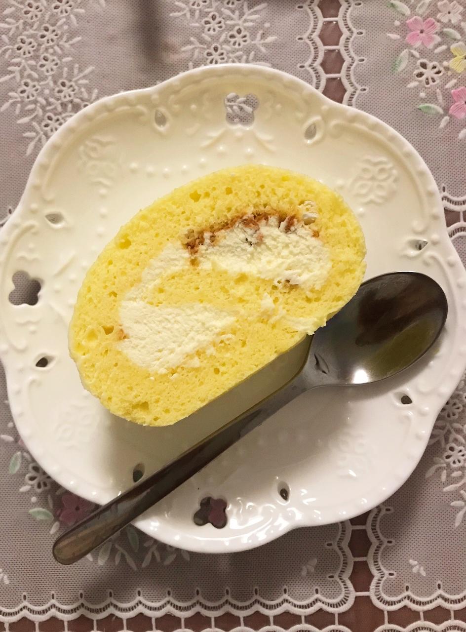 柠檬舒芙蕾蛋糕卷