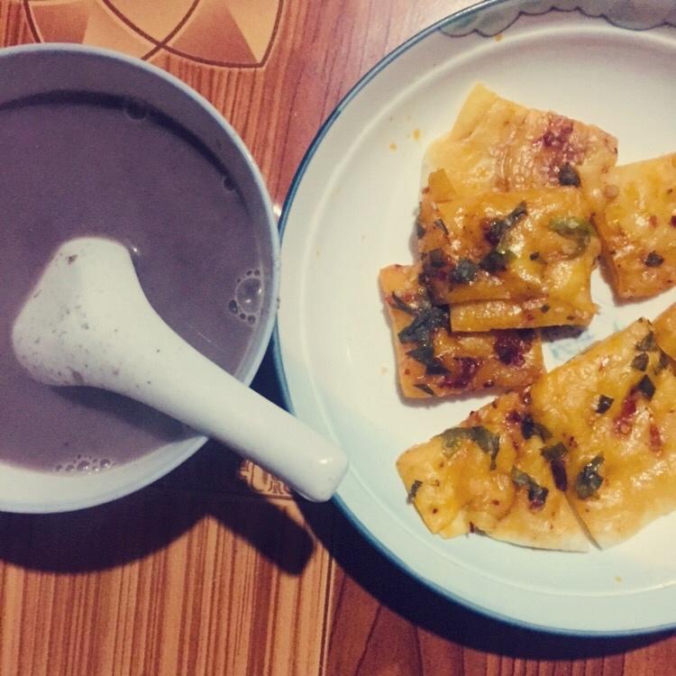 酱香饼 Spicy Soy Pancake