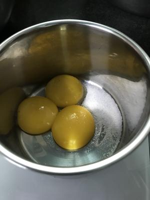 火龙果蛋黄溶豆的做法 步骤4