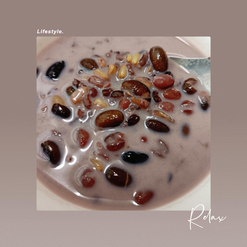 每天一碗养颜的牛奶杂粮粥，面膜都省了