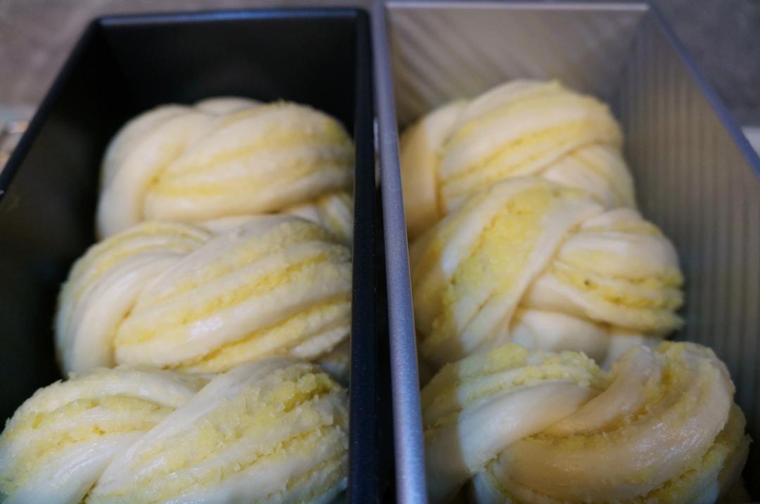 椰蓉满满吐司！幸福的味道。