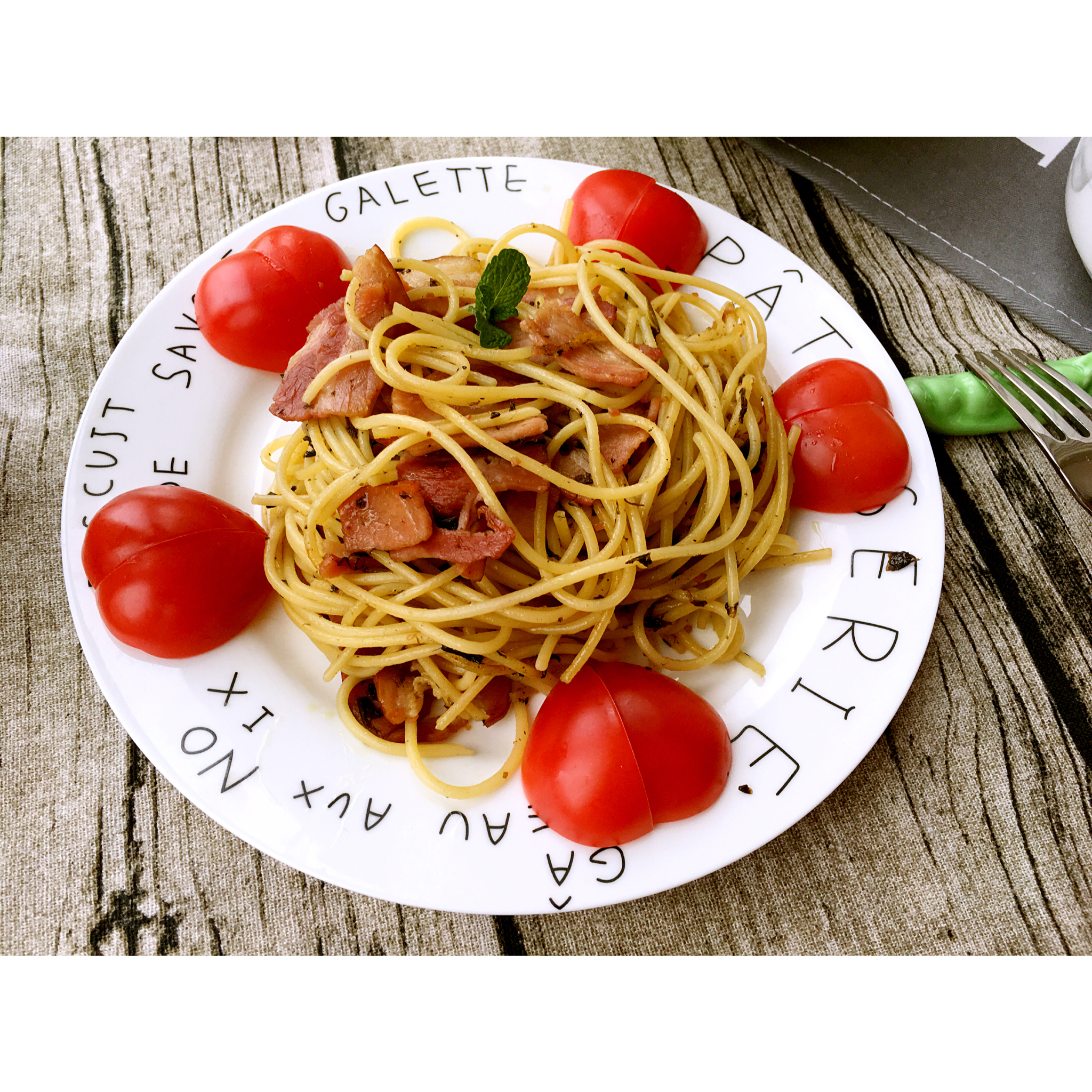 可能是最好吃系列--橄榄菜培根意面