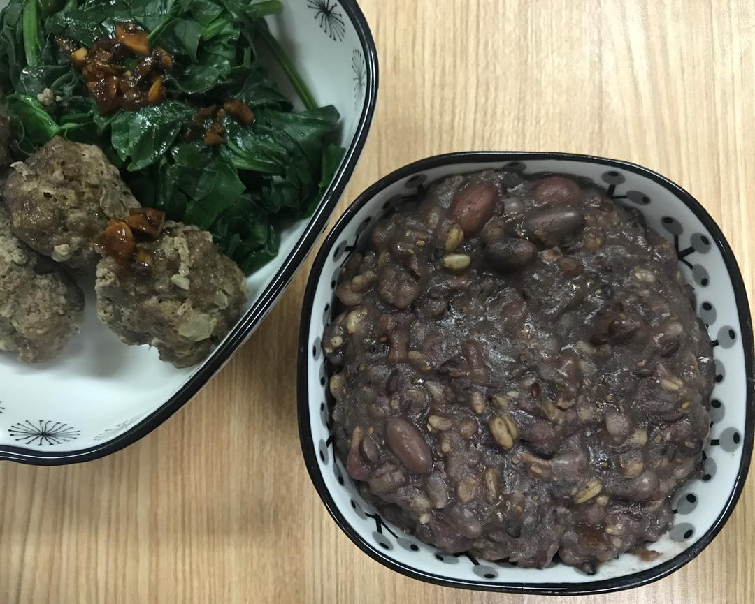 豆浆杂粮粥（别名：回归正轨粥）丨健康·三餐