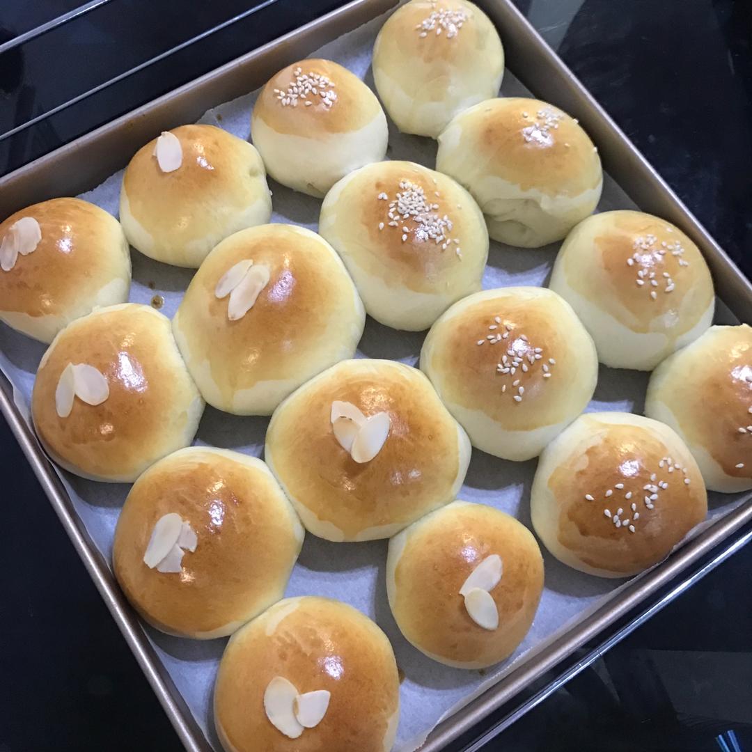鲜奶油小餐包（一次发酵）