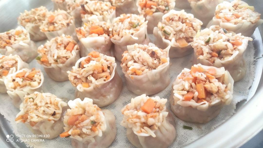 就像有句话所说：成年人的世界里，从来就没有“容易”二字。很多时候，你只能单枪匹马，直面生活的兵荒马乱。