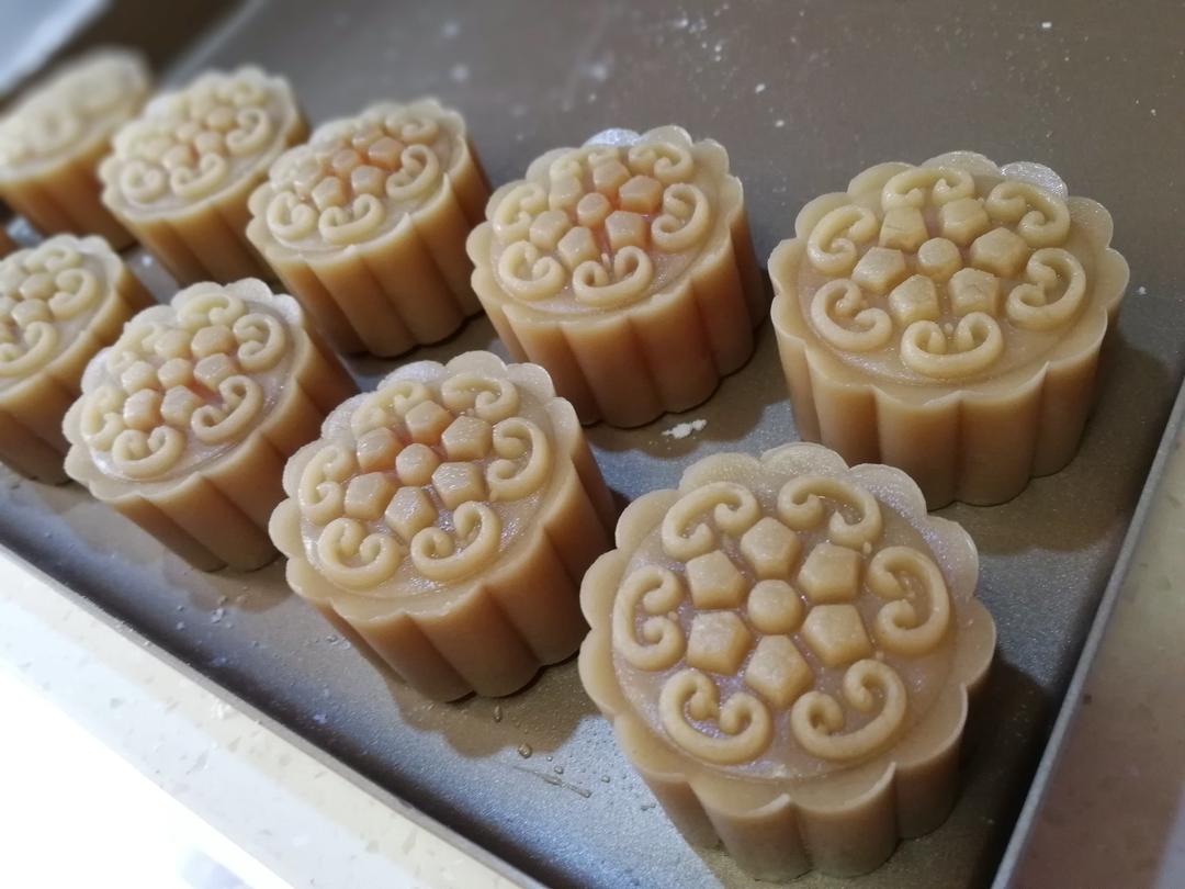 广式月饼—蛋黄莲蓉月饼