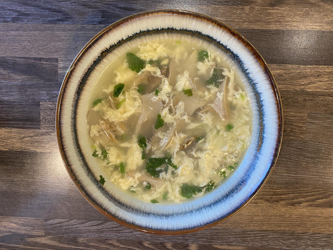 平菇鸡蛋汤