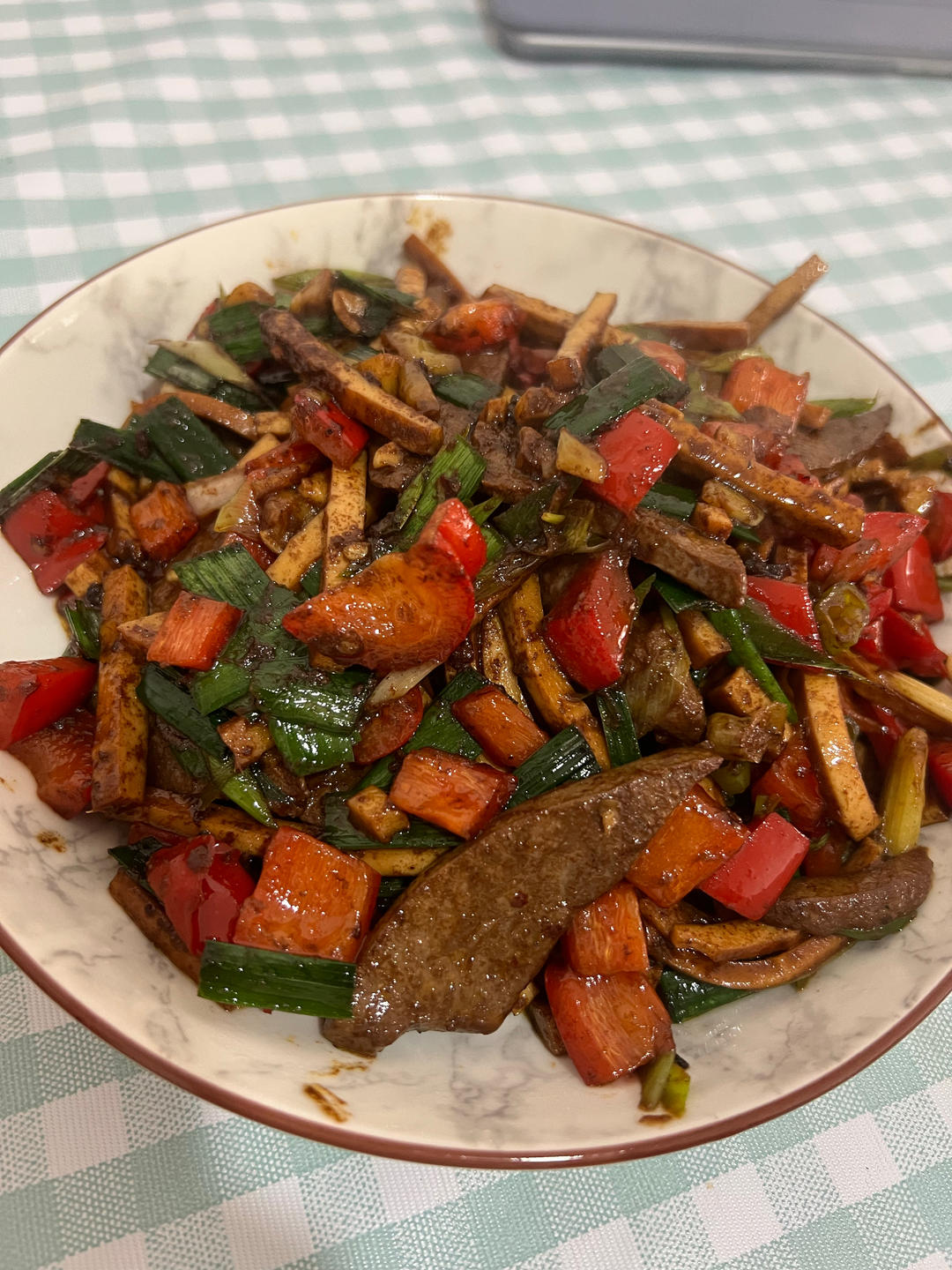 厨师长教你：“小炒猪肝”的家常做法，味道干香很赞，先收藏起来