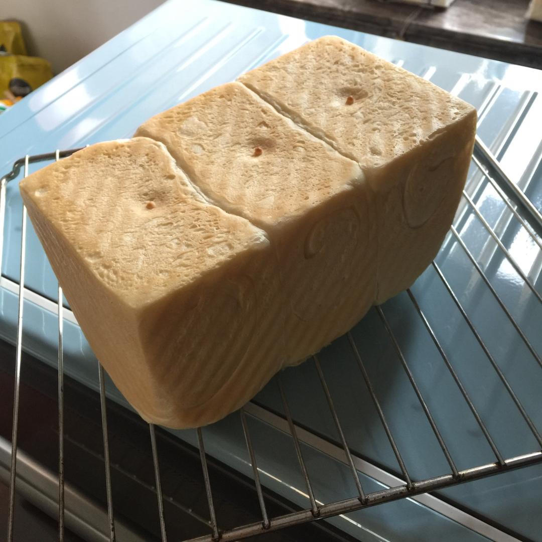 《Tinrry+》软绵绵的白吐司