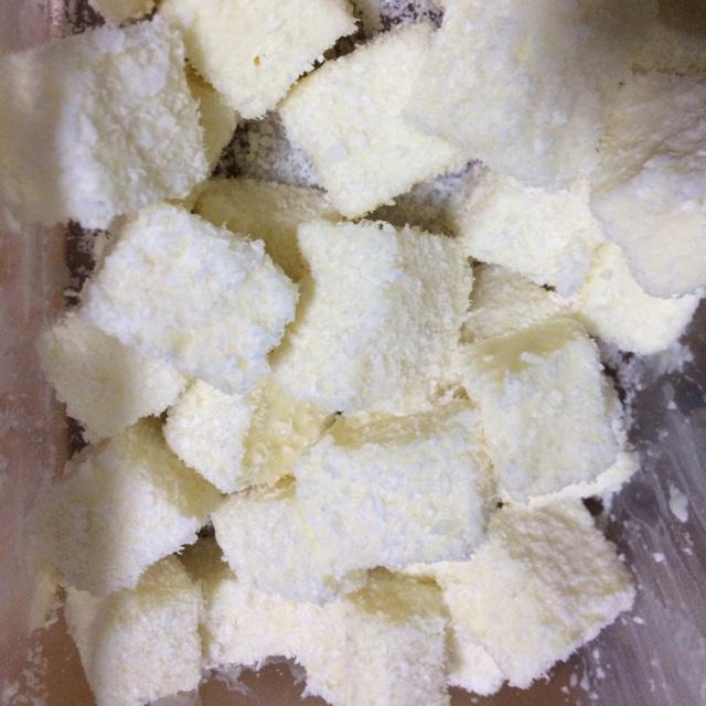 完胜85度C牛奶椰丝小方