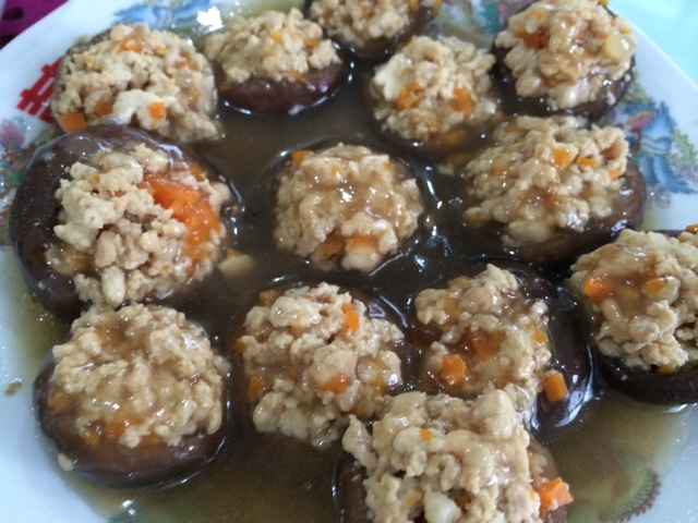 豆腐肉末酿香菇